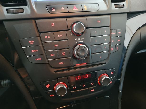 Opel Insignia 2.0 CDTI · Ano 2010