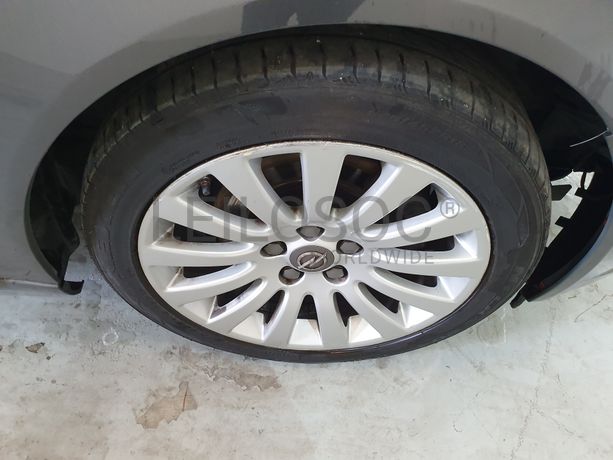 Opel Insignia 2.0 CDTI · Ano 2010