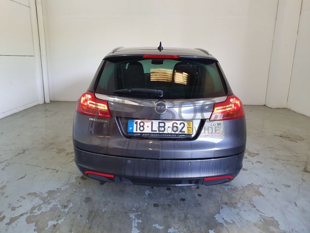 Opel Insignia 2.0 CDTI · Ano 2010