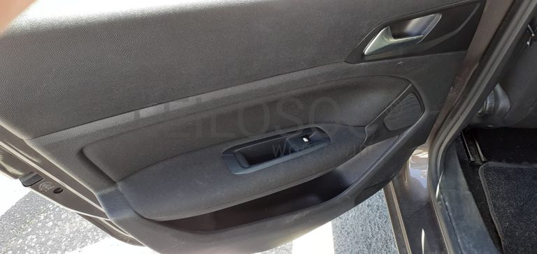 Peugeot 308 SW 1.6 HDI · Ano 2015