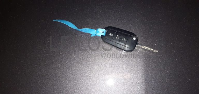 Peugeot 308 SW 1.6 HDI · Ano 2015