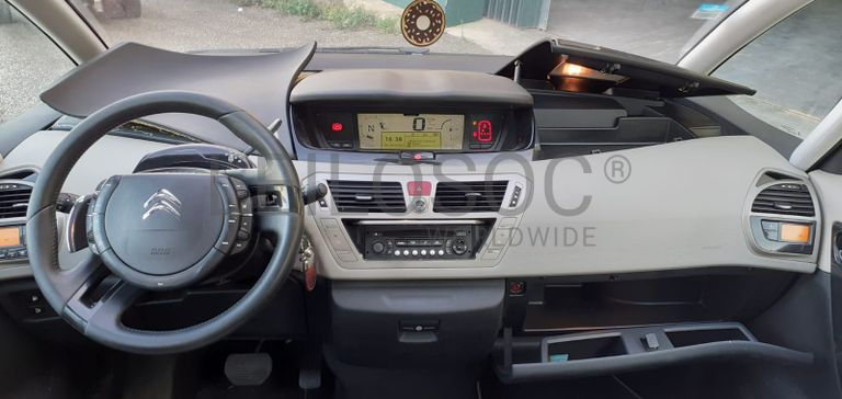 Citroën C4 Grand Picasso 1.6 HDI · Ano 2011