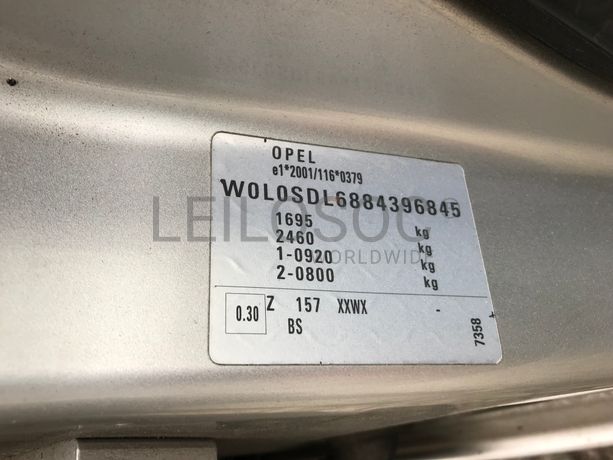 Opel Corsa 1.3 CDTI · Ano 2008