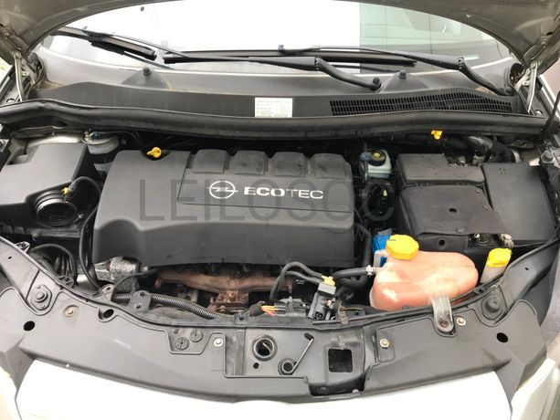 Opel Corsa 1.3 CDTI · Ano 2008