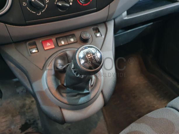 Peugeot Partner 1.6 Blue HDI · Ano 2017