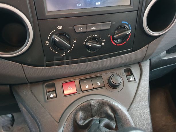 Peugeot Partner 1.6 Blue HDI · Ano 2017