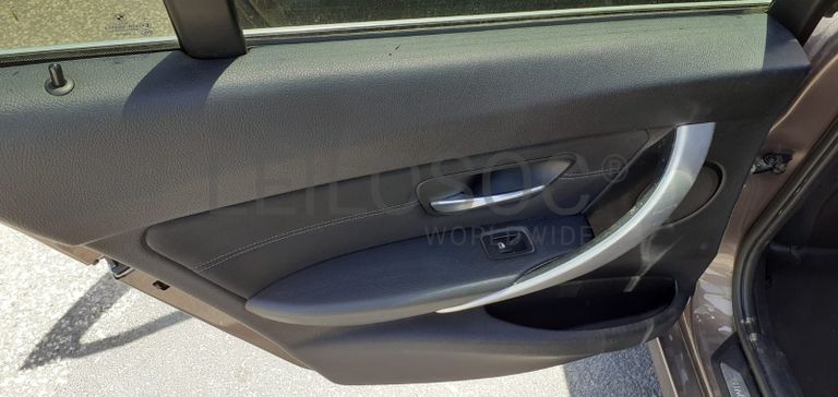 BMW 320D Touring · Ano 2013