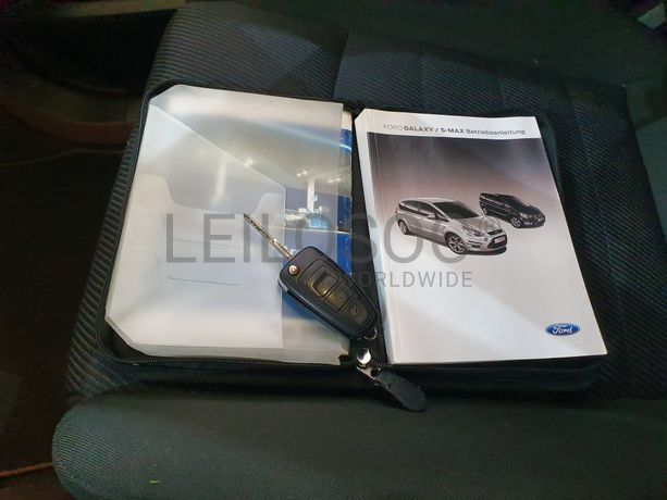 Ford Focus S-Max 2.0 TDCI · Ano 2013