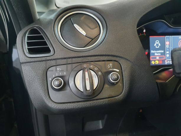 Ford Focus S-Max 2.0 TDCI · Ano 2013