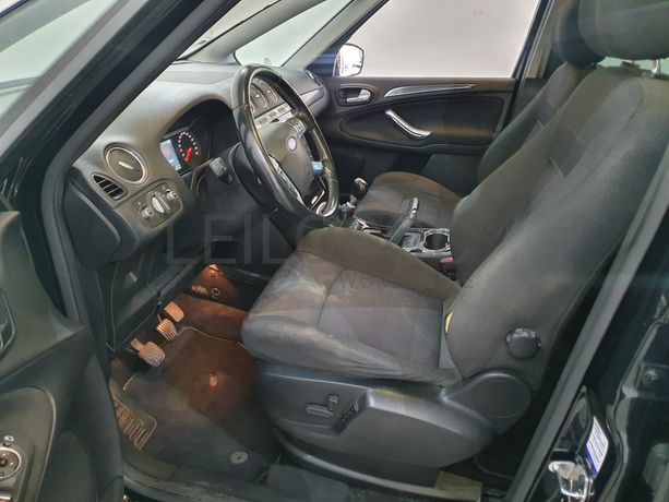 Ford Focus S-Max 2.0 TDCI · Ano 2013