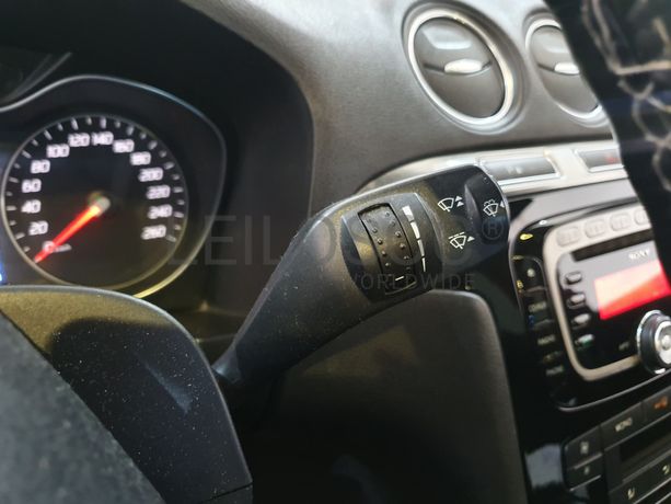 Ford Focus S-Max 2.0 TDCI · Ano 2013