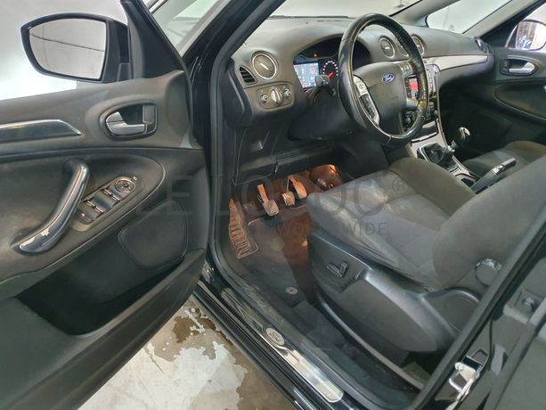 Ford Focus S-Max 2.0 TDCI · Ano 2013