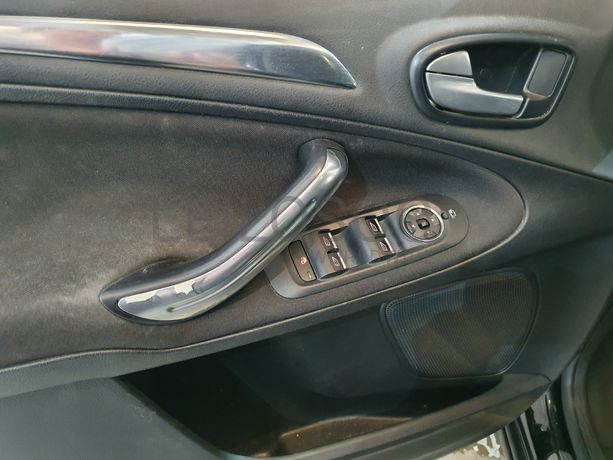 Ford Focus S-Max 2.0 TDCI · Ano 2013