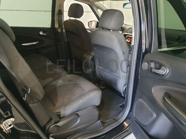 Ford Focus S-Max 2.0 TDCI · Ano 2013