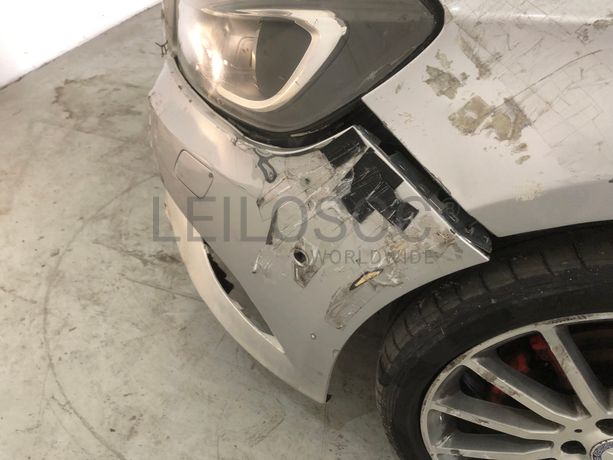 Mercedes-Benz A180 CDI · Ano 2013