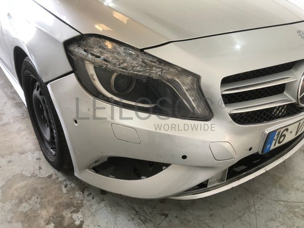 Mercedes-Benz A180 CDI · Ano 2013