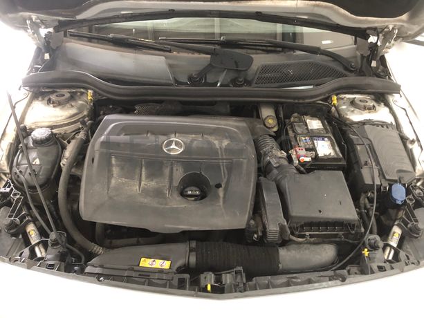 Mercedes-Benz A180 CDI · Ano 2013