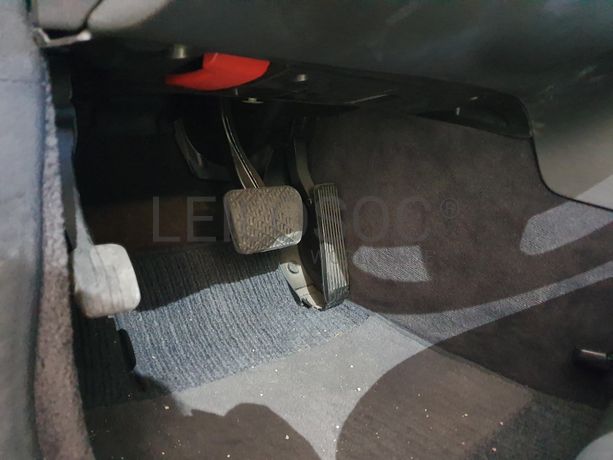 Mercedes-Benz E220 CDI · Ano 2006