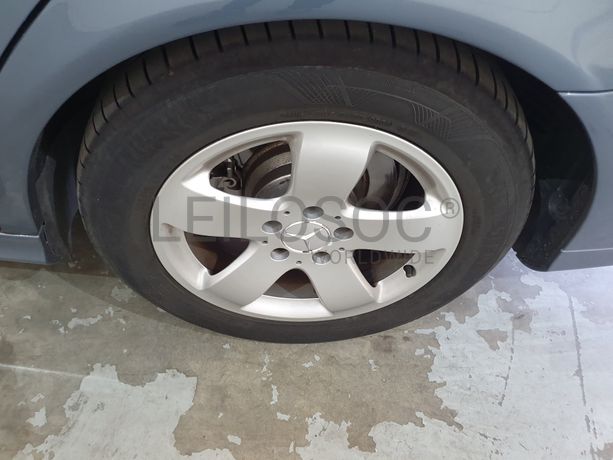 Mercedes-Benz E220 CDI · Ano 2006