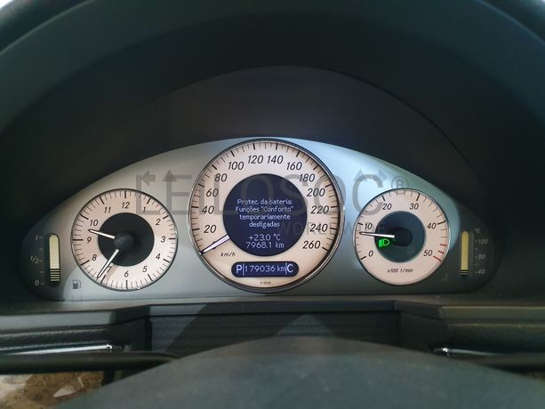 Mercedes-Benz E220 CDI · Ano 2006