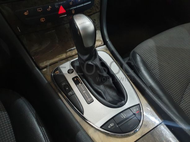Mercedes-Benz E220 CDI · Ano 2006