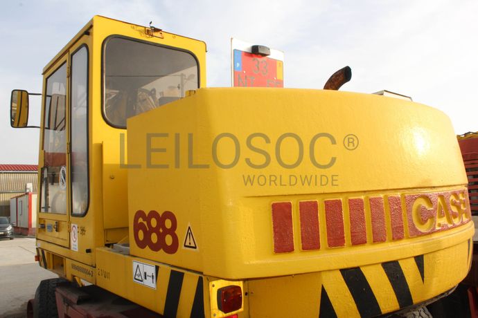 Escavadora de Pneus com sistema Rail-Route