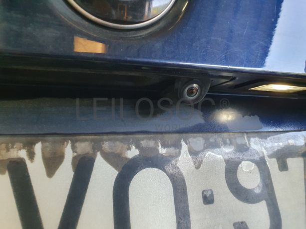 BMW 318D · Ano 2015