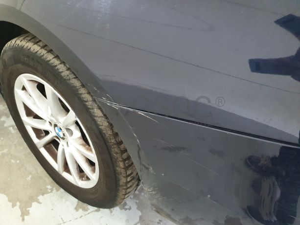 BMW 318D · Ano 2015