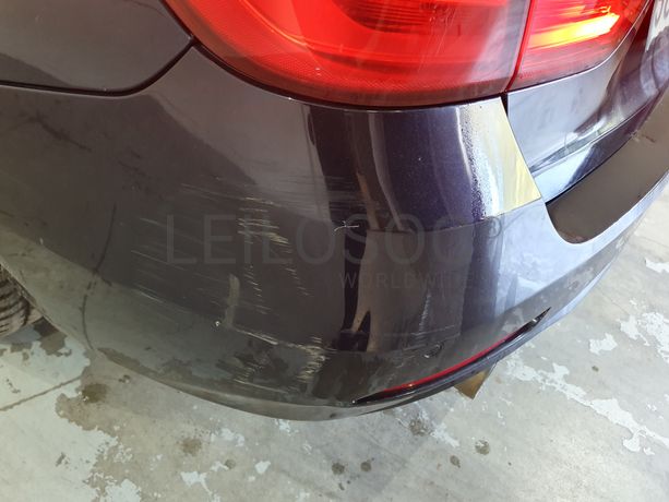 BMW 318D · Ano 2015