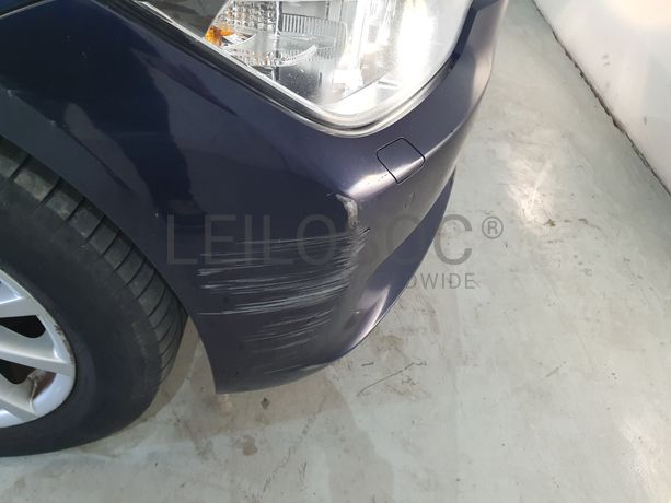 BMW 318D · Ano 2015