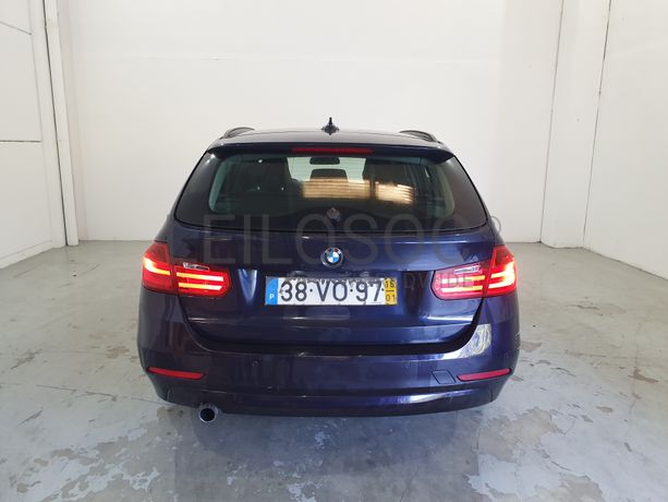 BMW 318D · Ano 2015