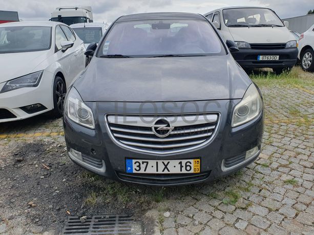 Opel Insígnia 2.0 CDTI · Ano 2010