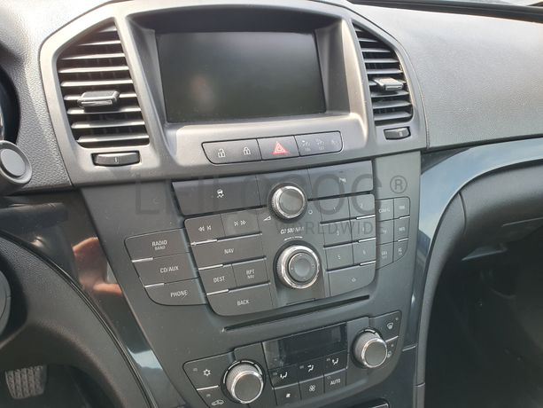 Opel Insígnia 2.0 CDTI · Ano 2010