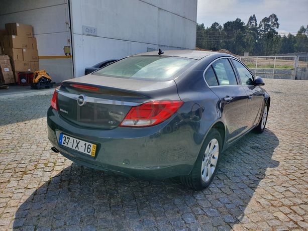 Opel Insígnia 2.0 CDTI · Ano 2010