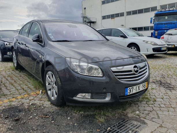Opel Insígnia 2.0 CDTI · Ano 2010