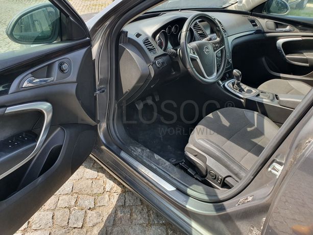 Opel Insígnia 2.0 CDTI · Ano 2010