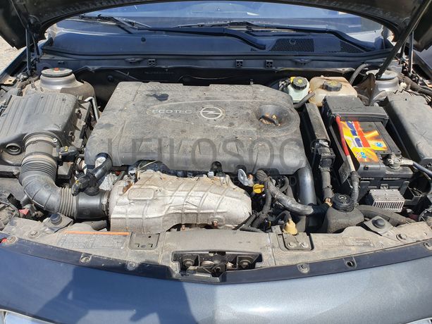 Opel Insígnia 2.0 CDTI · Ano 2010