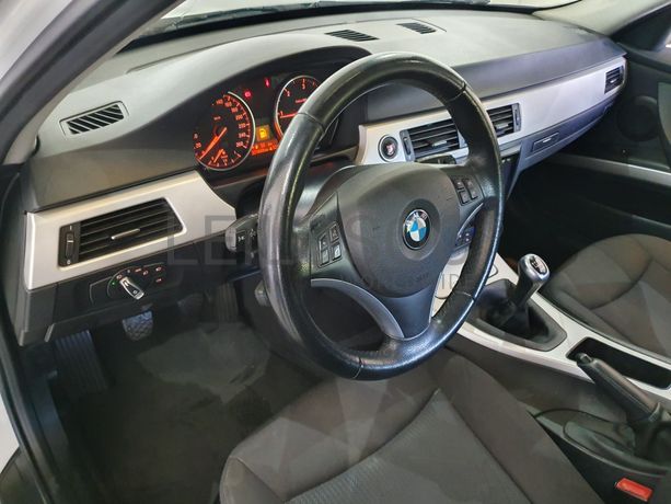 BMW 320D · Ano 2010 