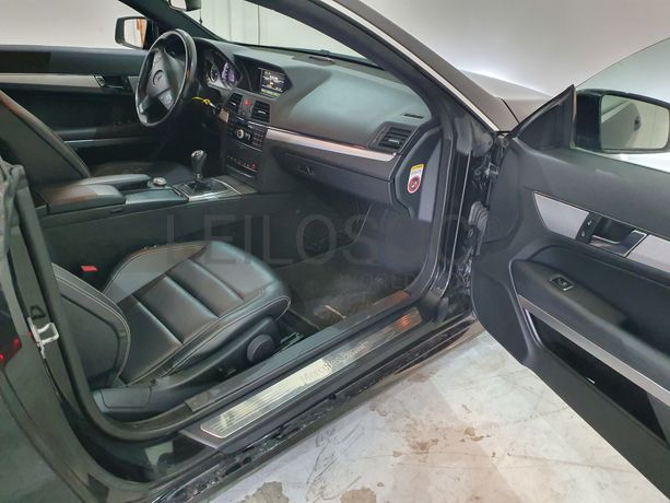 Mercedes-Benz E250 · Ano 2011