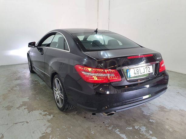 Mercedes-Benz E250 · Ano 2011