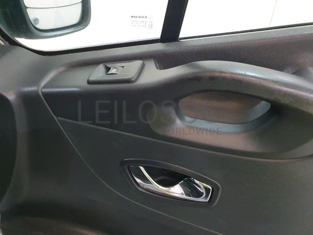 Opel Viívaro · Ano 2017