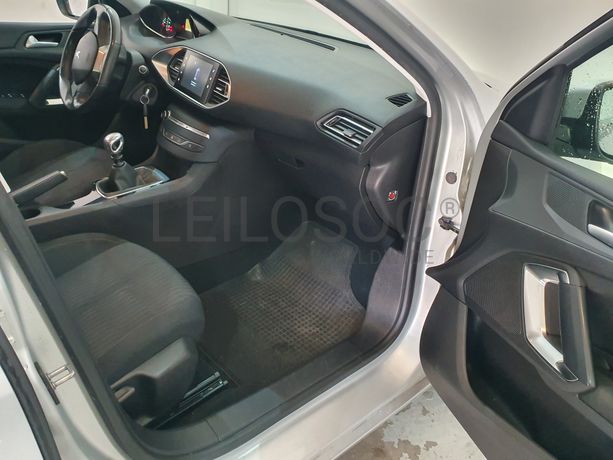 Peugeot 308 SW · Ano 2014