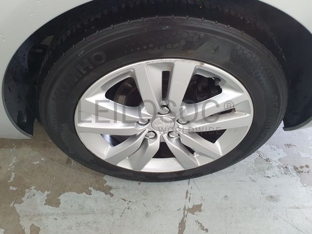 Peugeot 308 SW · Ano 2014