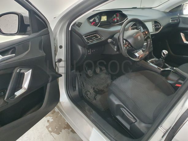 Peugeot 308 SW · Ano 2014