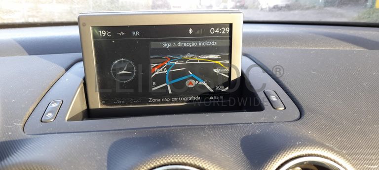 Peugeot 308 1.6 HDI · Ano 2013