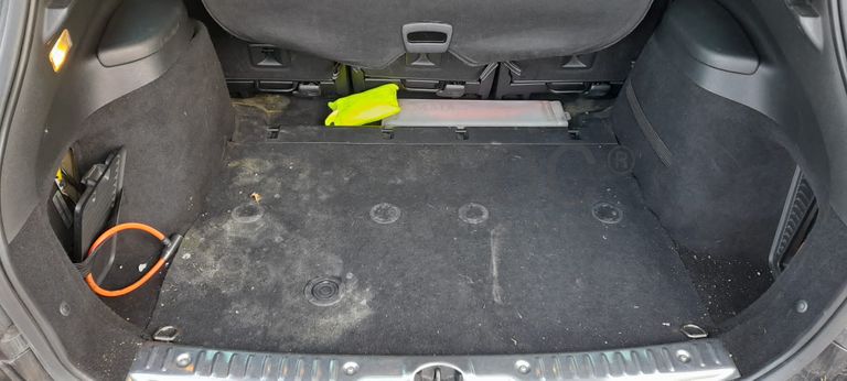 Peugeot 308 1.6 HDI · Ano 2013