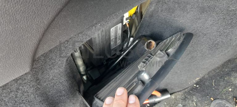 Peugeot 308 1.6 HDI · Ano 2013