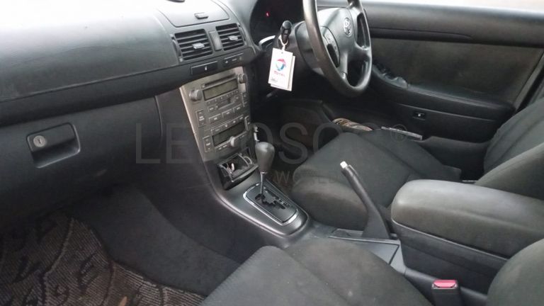 Toyota, modelo Avensis