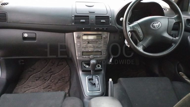 Toyota, modelo Avensis