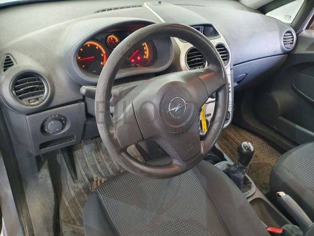 Opel Corsa 1.3 CDTI · Ano 2007